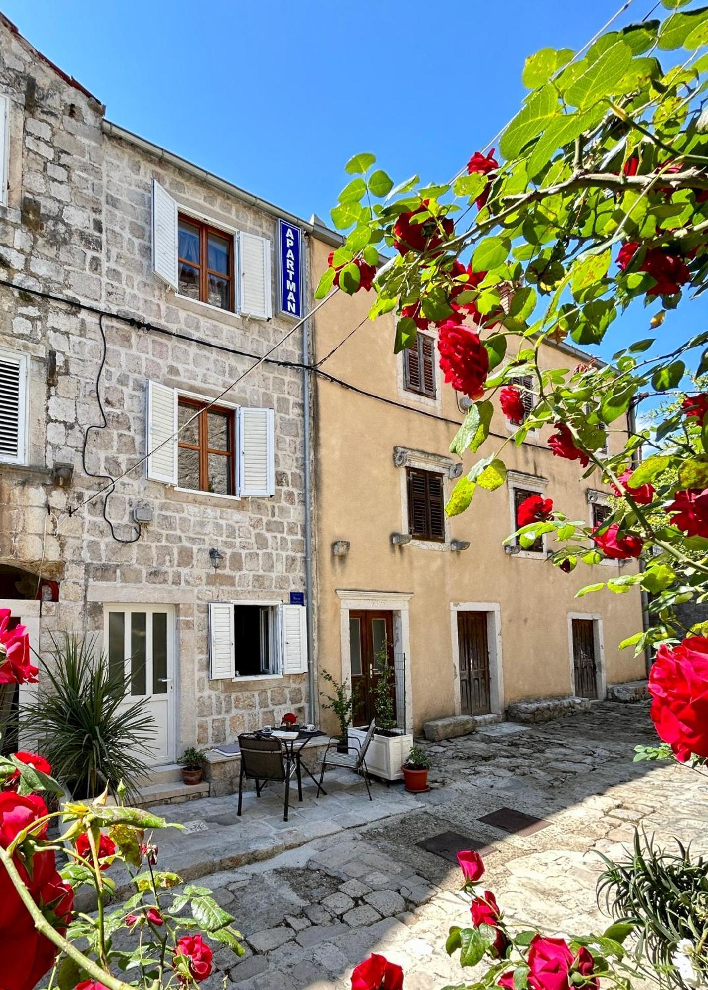 Apartment Stara Kuca مالي ستون المظهر الخارجي الصورة
